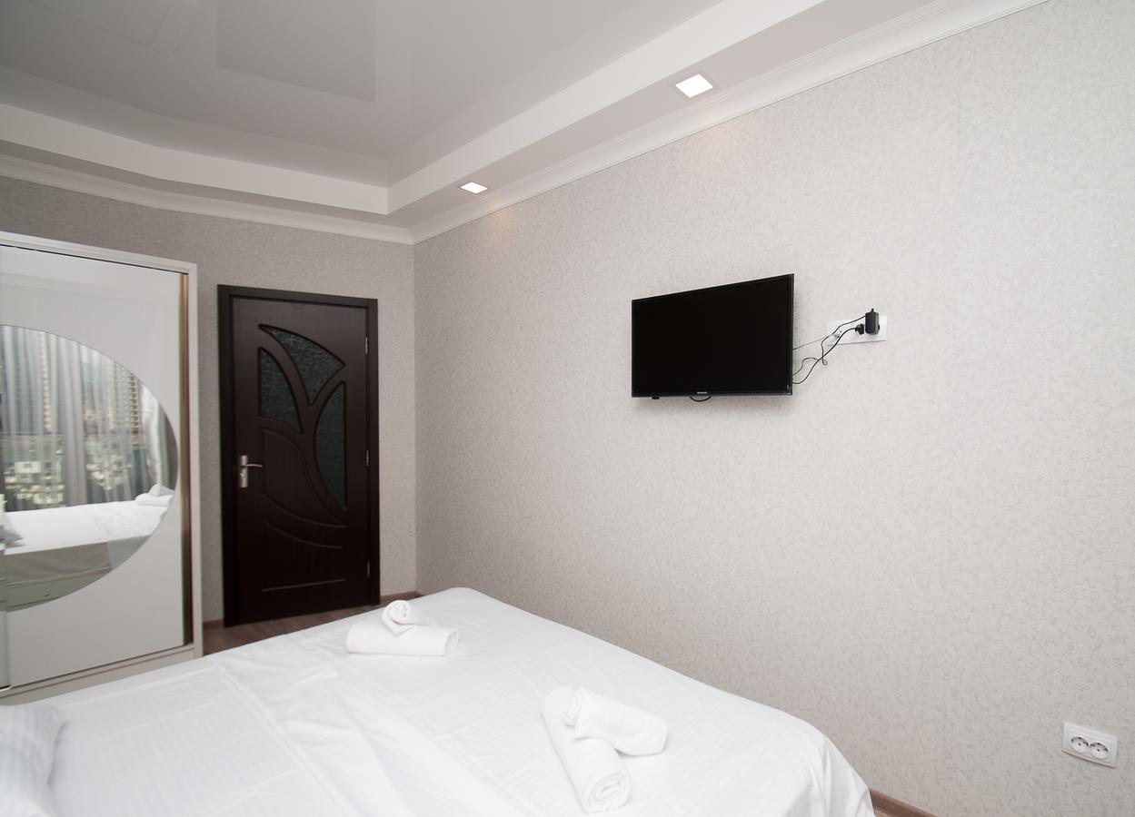 Sea Appart Hotel In The City Center Batumi Exterior foto