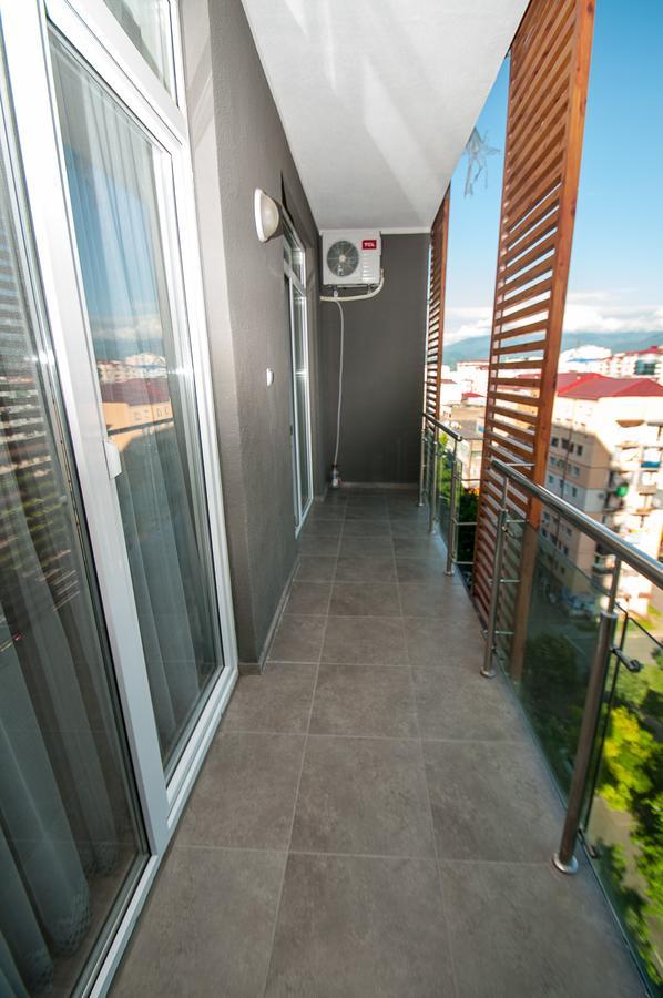 Sea Appart Hotel In The City Center Batumi Exterior foto
